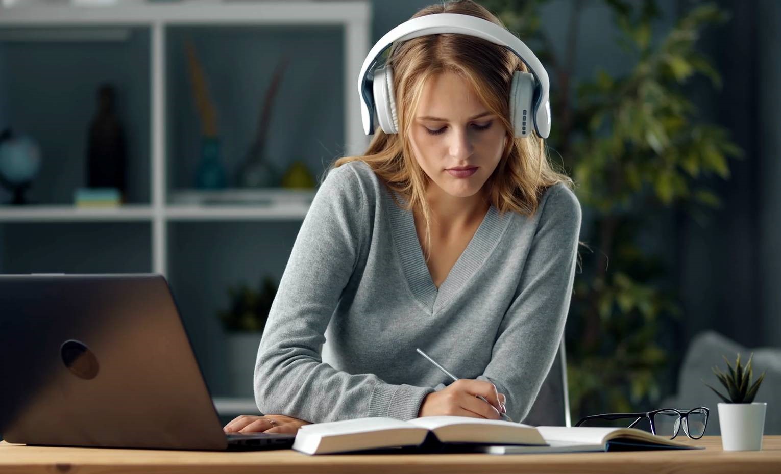 بهترین هدفون و هندزفری برای دانشجوها