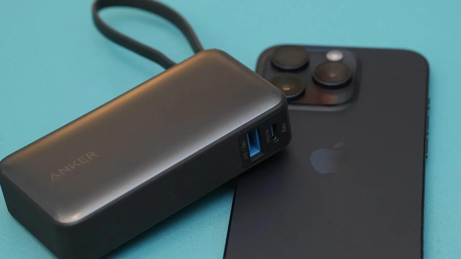 مقایسه پاوربانک انکر مدل A1334 با مدل A1229