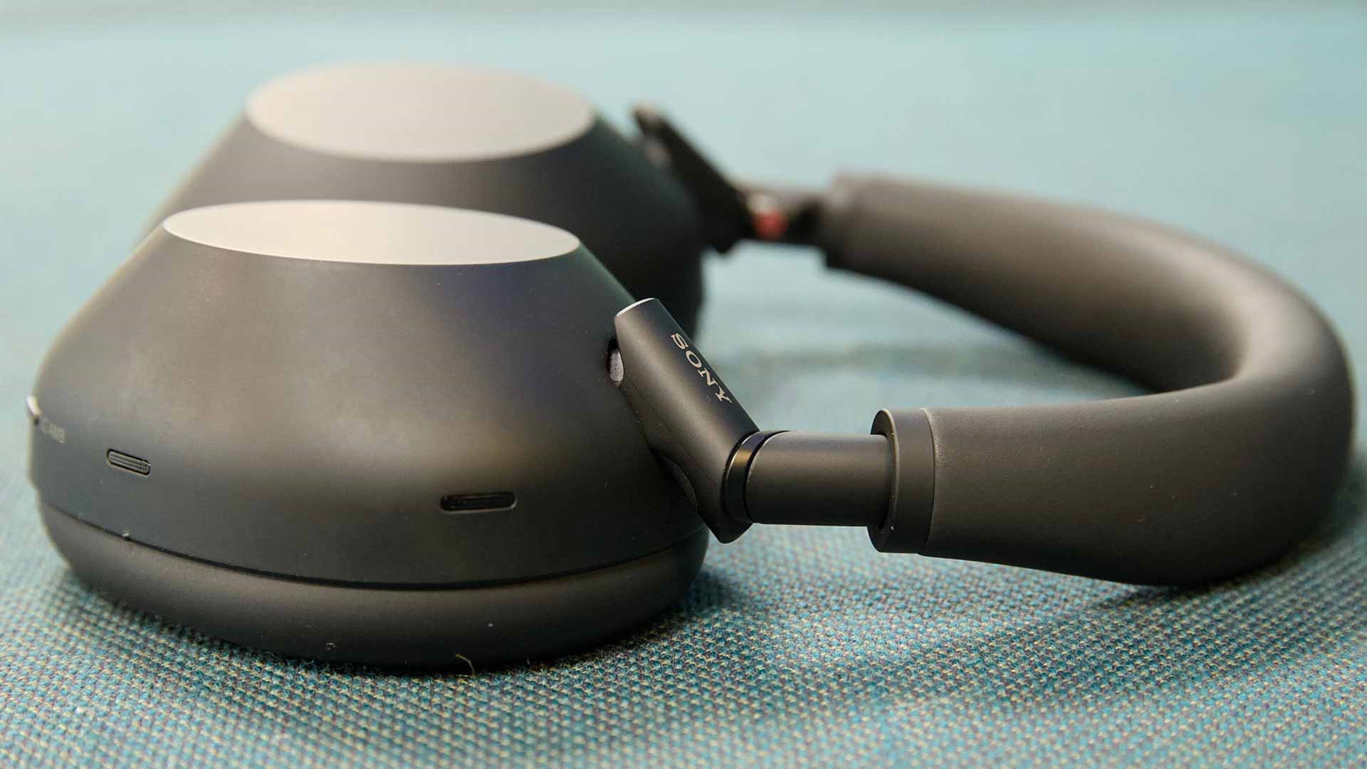 مقایسه هدفون سونی WH-1000XM6 با XM5